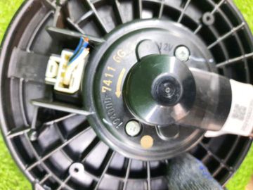 МОТОРЧИК ПЕЧКИ НА HONDA INSPIRE UC1