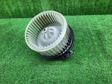 МОТОРЧИК ПЕЧКИ НА TOYOTA WILL VS ZZE127
