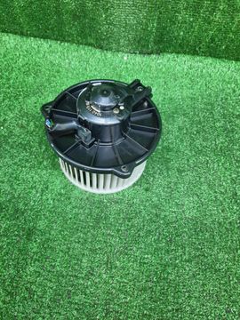 МОТОРЧИК ПЕЧКИ НА TOYOTA NOAH SR50G