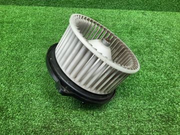МОТОРЧИК ПЕЧКИ НА MAZDA DEMIO DW3W