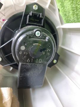 МОТОРЧИК ПЕЧКИ НА MITSUBISHI FUSO CANTER FBA00