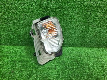 ПОВТОРИТЕЛЬ ПОВОРОТА НА TOYOTA PRIUS ZVW30