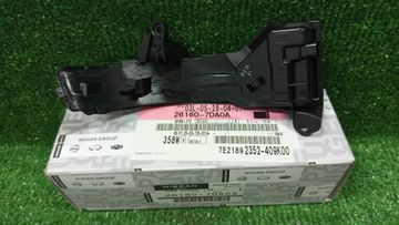 ПОВТОРИТЕЛЬ ПОВОРОТА НА NISSAN SERENA FC28