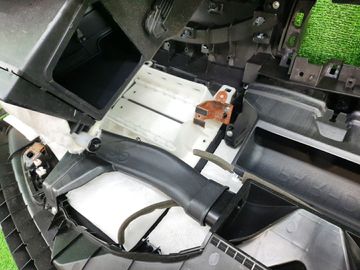 ТОРПЕДО НА NISSAN LEAF ZE1