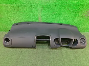ПАНЕЛЬ НА TOYOTA IST NCP110
