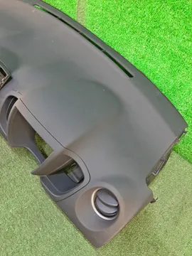 ПАНЕЛЬ НА TOYOTA IST NCP110