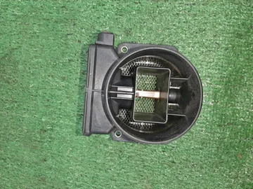 ДАТЧИК РАСХОДА ВОЗДУХА НА MITSUBISHI PAJERO IO H76W 4G93