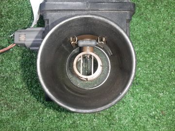 ДАТЧИК РАСХОДА ВОЗДУХА НА MAZDA DEMIO DW3W B3E
