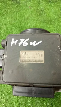ДАТЧИК РАСХОДА ВОЗДУХА НА MITSUBISHI PAJERO IO H76W 4G93