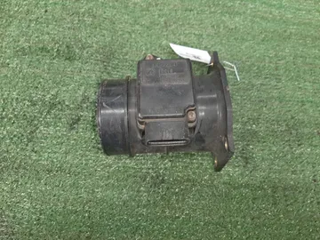 ДАТЧИК РАСХОДА ВОЗДУХА НА SUBARU IMPREZA GF1 EJ15E