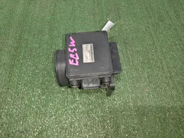 ДАТЧИК РАСХОДА ВОЗДУХА НА MITSUBISHI LEGNUM EC5W 6A13