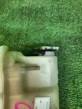 БАЧОК РАСШИРИТЕЛЬНЫЙ НА TOYOTA NOAH CR42