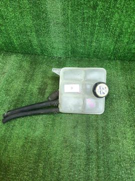 БАЧОК РАСШИРИТЕЛЬНЫЙ НА MAZDA AXELA BKEP