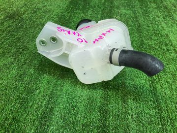 БАЧОК РАСШИРИТЕЛЬНЫЙ НА TOYOTA YARIS MXPH10