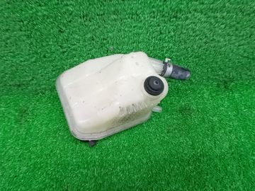 БАЧОК РАСШИРИТЕЛЬНЫЙ НА TOYOTA COROLLA ZWE211