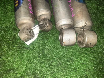 АМОРТИЗАТОР НА TOYOTA HIACE KDH200 2KD-FTV