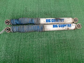 АМОРТИЗАТОР НА MITSUBISHI DELICA PD6W 6G72