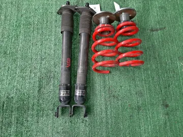 АМОРТИЗАТОР НА NISSAN FUGA Y50 VQ35HR