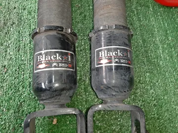 АМОРТИЗАТОР НА NISSAN FUGA Y50 VQ35HR