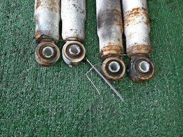 АМОРТИЗАТОР НА SUZUKI JIMNY WIDE JB33W G13B