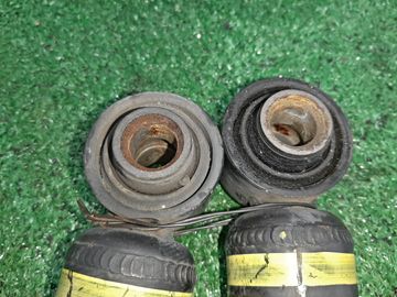 АМОРТИЗАТОР НА TOYOTA PRIUS ZVW50 2ZR-FXE