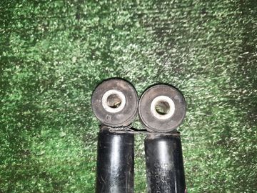 АМОРТИЗАТОР НА MAZDA DEMIO DY5W ZY-VE