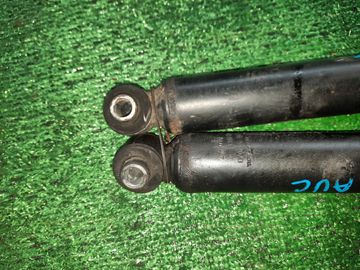 АМОРТИЗАТОР НА MAZDA AXELA BKEP LF-VE