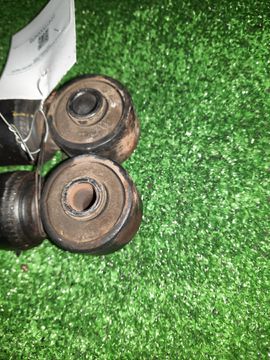 АМОРТИЗАТОР НА SUZUKI ESCUDO TDA4W J24B