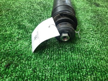 АМОРТИЗАТОР НА TOYOTA PRIUS ALPHA ZVW41W 2ZR-FXE