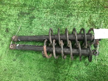 АМОРТИЗАТОР НА TOYOTA PASSO M700A 1KR-FE