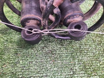 АМОРТИЗАТОР НА TOYOTA PASSO M700A 1KR-FE