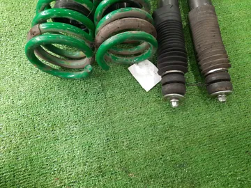 АМОРТИЗАТОР НА HONDA ELYSION RR1 K24A