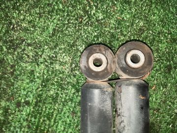 АМОРТИЗАТОР НА HONDA FIT GP1 LDA