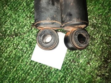 АМОРТИЗАТОР НА TOYOTA NOAH SR40G 3S-FE