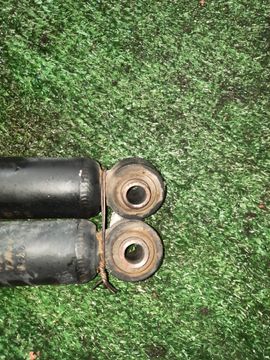 АМОРТИЗАТОР НА TOYOTA NOAH SR40G 3S-FE