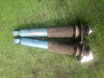 АМОРТИЗАТОР НА NISSAN PRESAGE PU31 VQ35DE