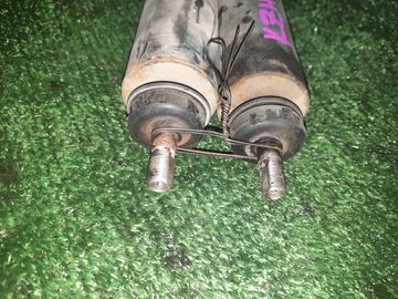 АМОРТИЗАТОР НА TOYOTA HIACE KZH100G 1KZ-TE