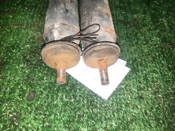 АМОРТИЗАТОР НА TOYOTA HIACE KZH100G 1KZ-TE