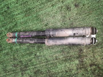 АМОРТИЗАТОР НА TOYOTA PRIUS ZVW30 2ZR-FXE