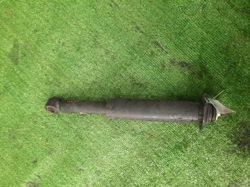 АМОРТИЗАТОР НА NISSAN SERENA TC24 QR20DE