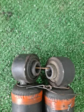 АМОРТИЗАТОР НА TOYOTA NOAH KR42V 7K-E