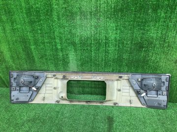 ВСТАВКА МЕЖДУ СТОПОВ НА MAZDA BONGO FRIENDEE SGLR