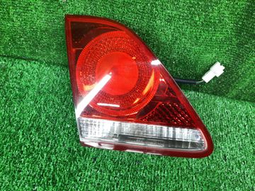 ВСТАВКА МЕЖДУ СТОПОВ НА TOYOTA CROWN GRS182