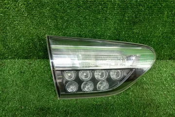 ВСТАВКА МЕЖДУ СТОПОВ НА TOYOTA WISH ZGE20G