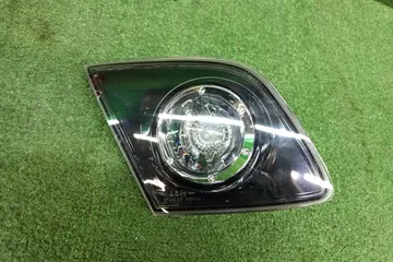 ВСТАВКА МЕЖДУ СТОПОВ НА MAZDA AXELA BK3P