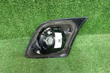 ВСТАВКА МЕЖДУ СТОПОВ НА MAZDA AXELA BK3P