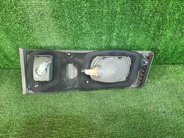 ВСТАВКА МЕЖДУ СТОПОВ НА TOYOTA CAMRY GRACIA SXV20