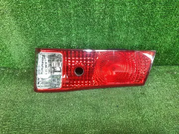 ВСТАВКА МЕЖДУ СТОПОВ НА TOYOTA CAMRY GRACIA SXV20