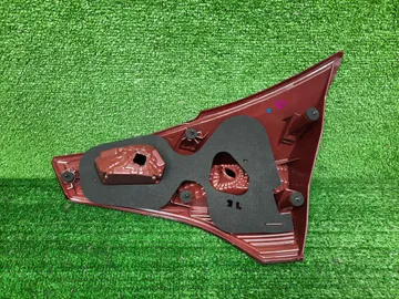 ВСТАВКА МЕЖДУ СТОПОВ НА TOYOTA RAV4 ZSA44