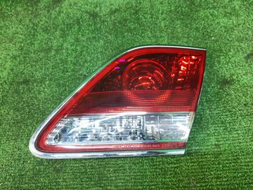 ВСТАВКА МЕЖДУ СТОПОВ НА TOYOTA WINDOM MCV30